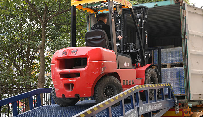 Dishoverflooring High-quality floors are being loaded